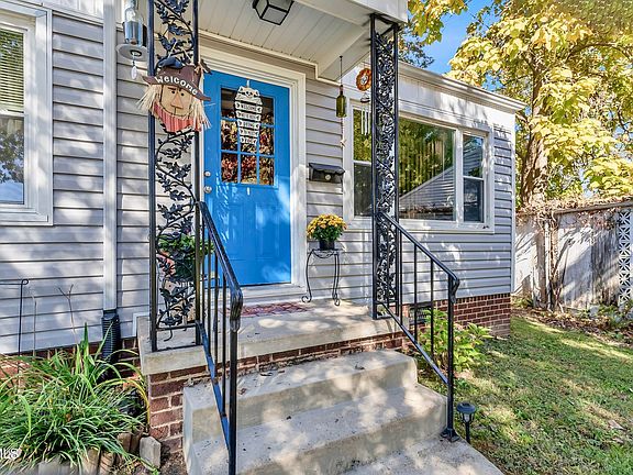 3rd image of 1228 Morningside Cir