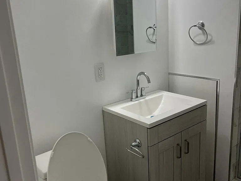 2313 Wisconsin Ave NW — Photo 4