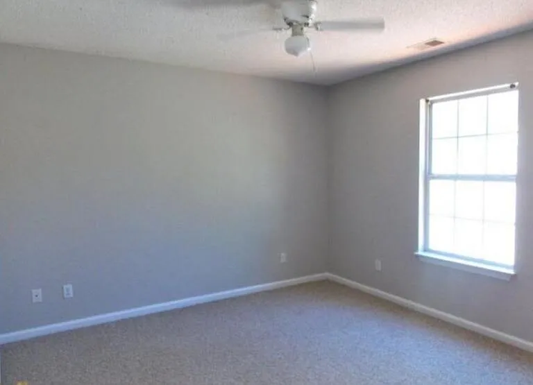 105 Merowey Ct — Photo 14