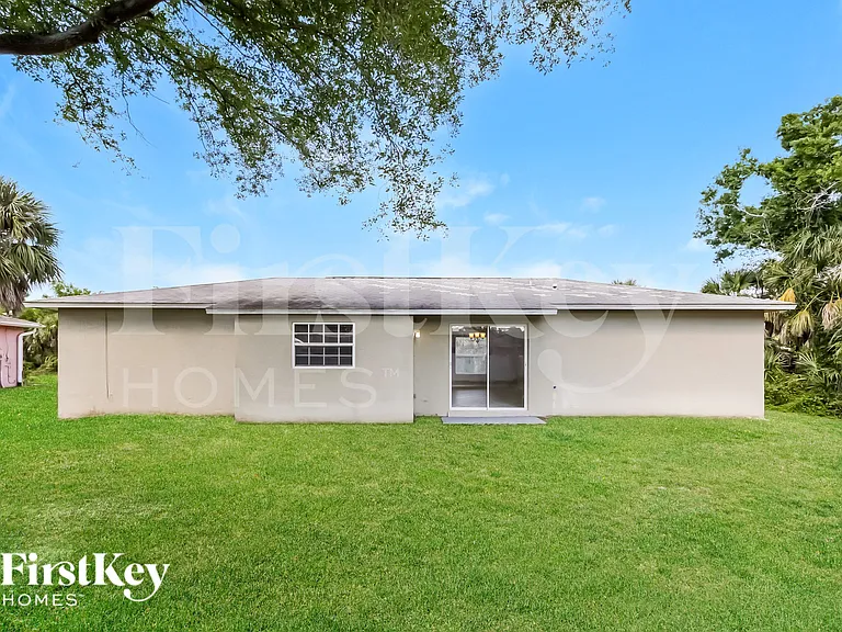2565 Vogler Ln — Photo 17