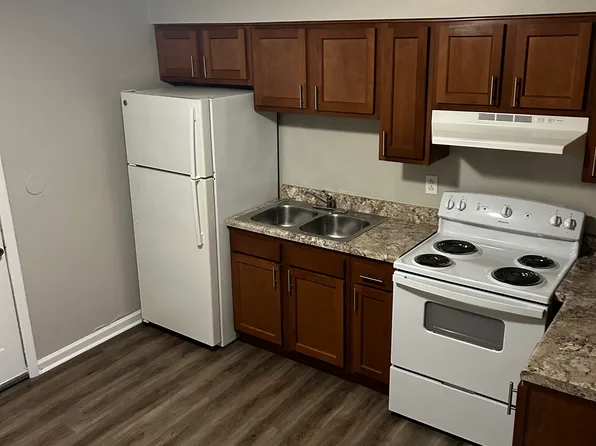 250 Herndon St APT 7, Berea, KY 40403
