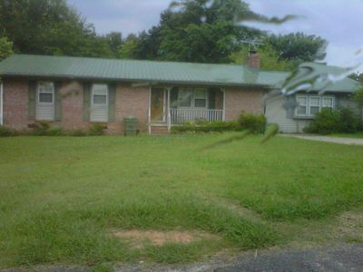 209 Oakwood Dr, Laurens, SC, 29360