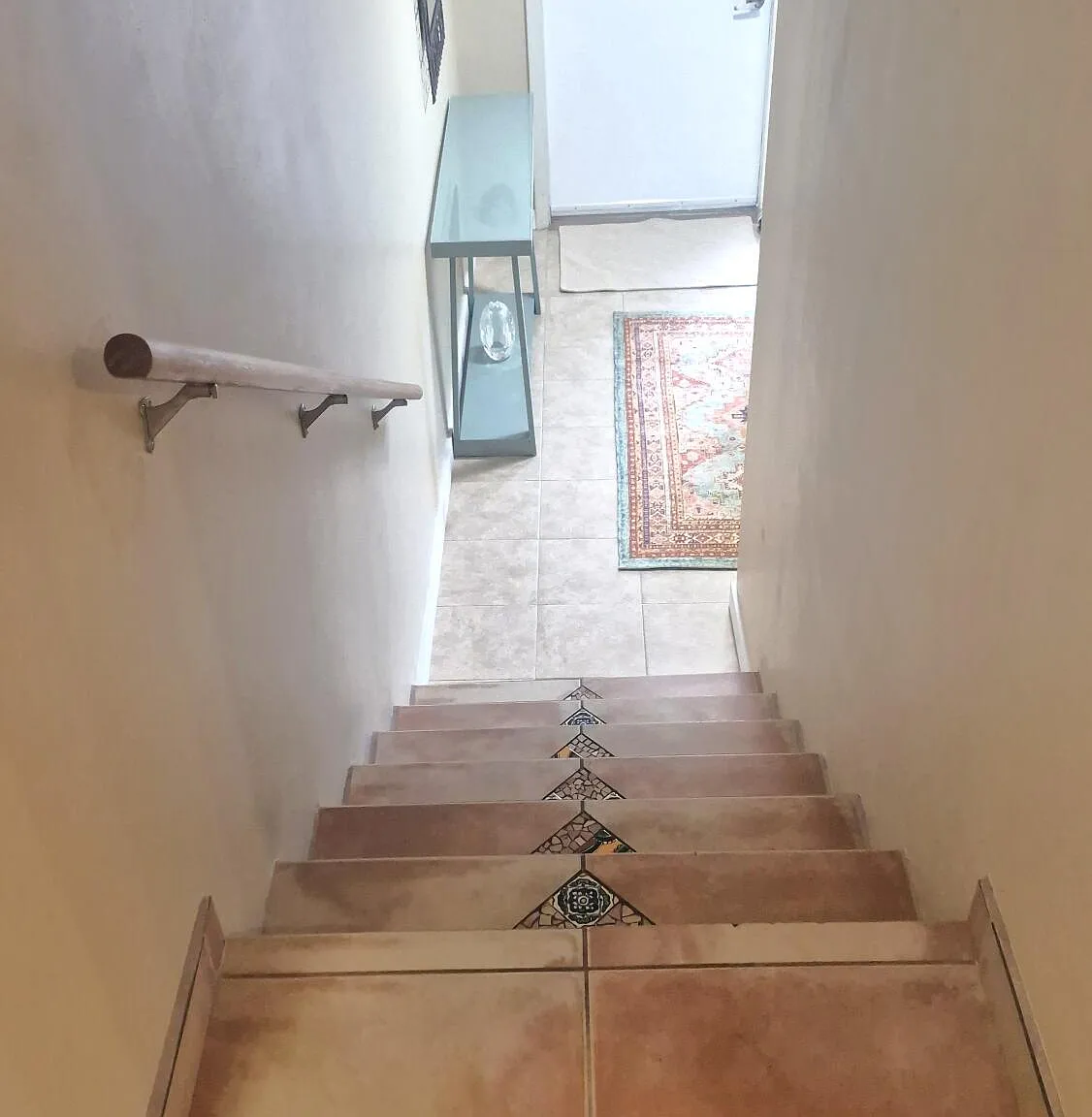 2 bed, 2.0 bath, 1175 sqft, $5,000 — Photo 4