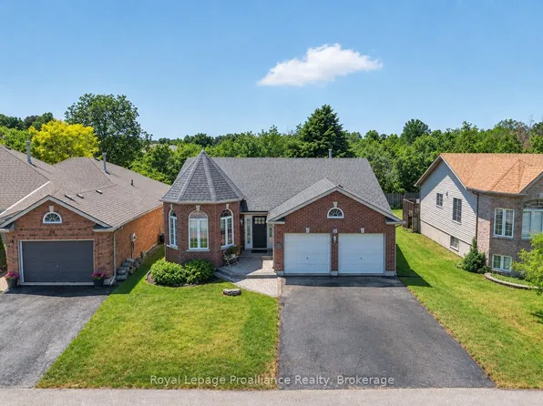 30 Heartwood Dr, Belleville, ON K8P 5L9
