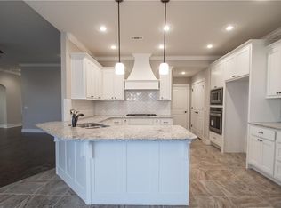 1230 Spring Hollow Rd, Bentonville, AR 72713