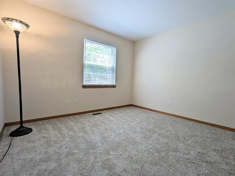 66 Beechmont Ct — Photo 10