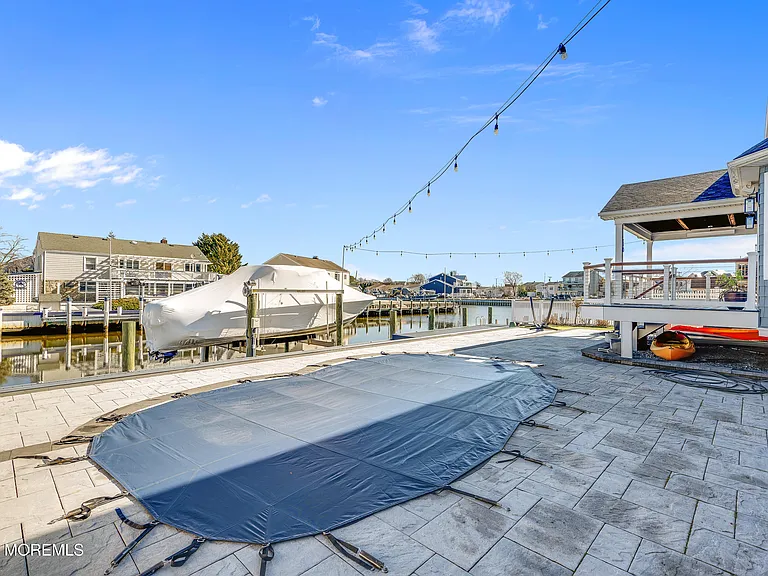 18 Culebra Ave — Photo 41