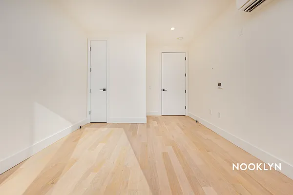 Rented by Nooklyn NYC LLC | media 8