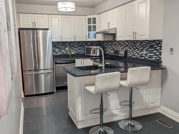 130 Wright Cres, Ajax, ON L1S 6X7