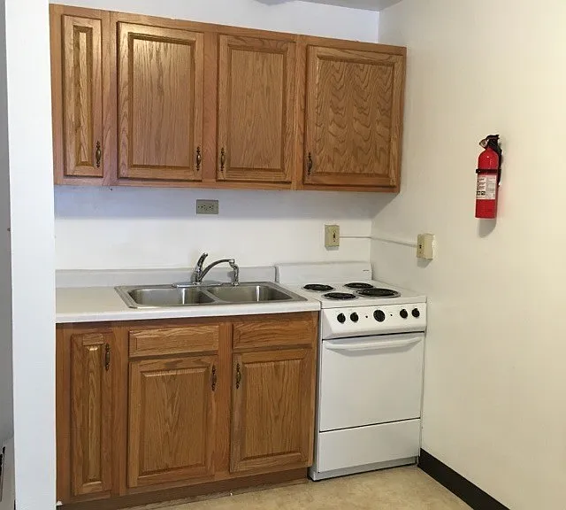 705 W Main St — Photo 10