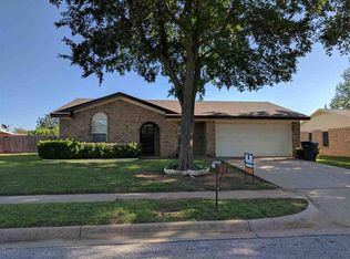 2211 Selma Dr, Wichita Falls, TX 76306