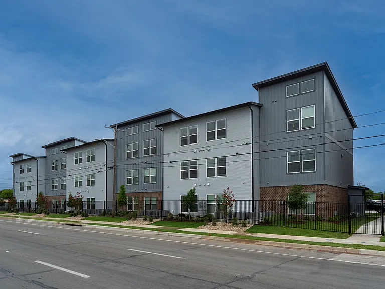 2100 S 19th St #2201 — Photo 1