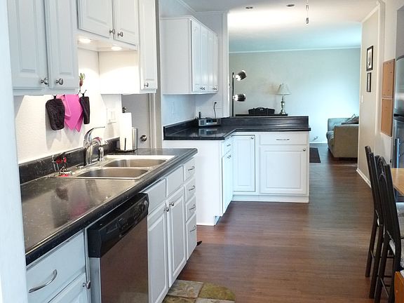 5th image of 1461 Bradmore Dr