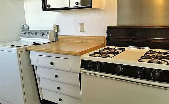 5th image of 10032 Oakwood Dr