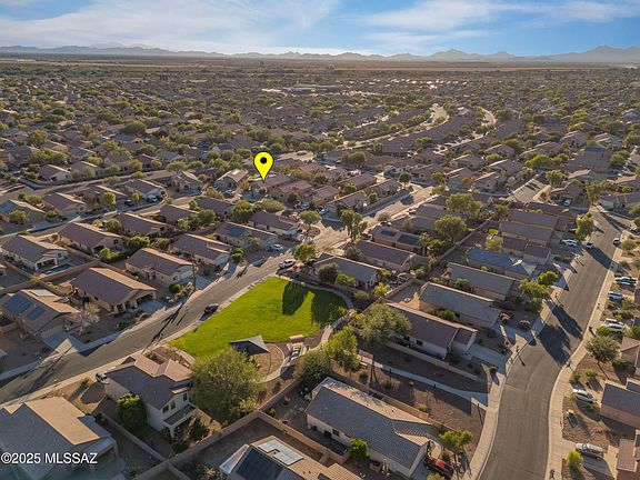 3rd image of 12695 N Desert Farm Land Way