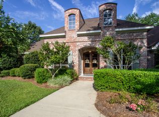 28 Brookline Dr, Hattiesburg, MS 39402