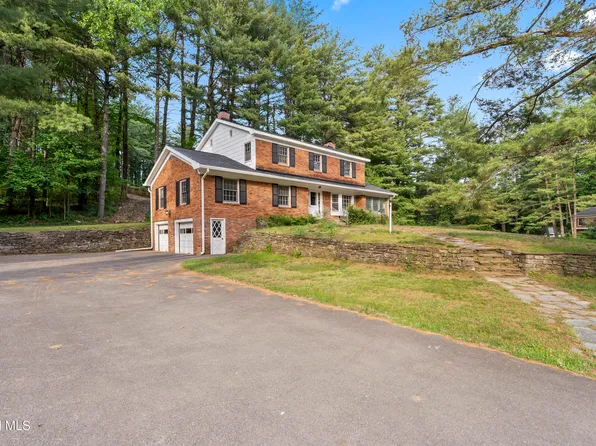 193 Pine Ridge Drive, Guilderland, NY 12084