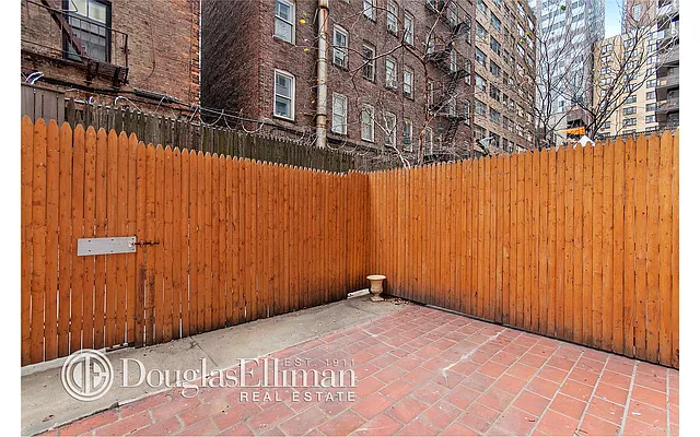 Rented by Douglas Elliman | media 10