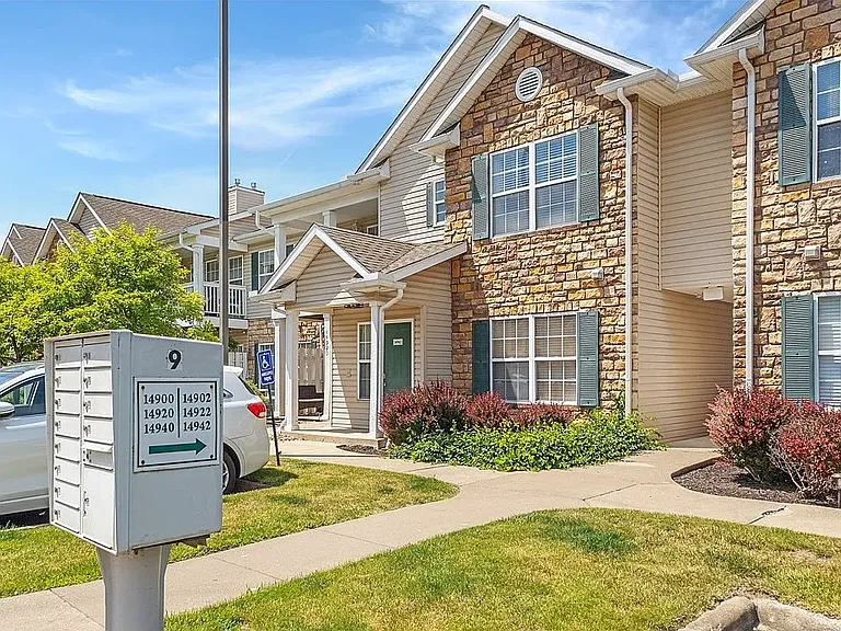 14943 Lenox Dr #523 — Photo 3