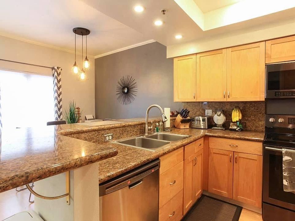 1st image of 620 State St #1