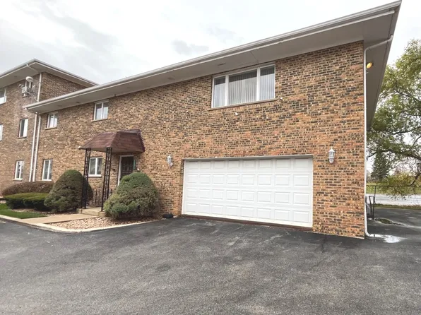 6632 W 95th St APT 2C, Oak Lawn, IL 60453