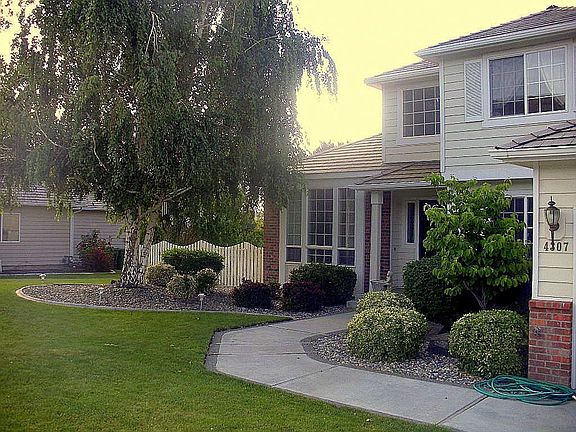 Inviting Entrance to Home
