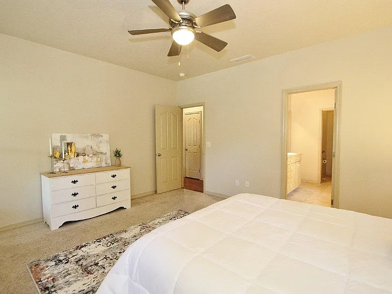 2074 S Tollgate Way — Photo 15