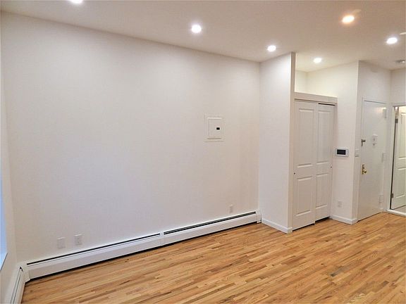 4th image of 526 E 85th St APT 3