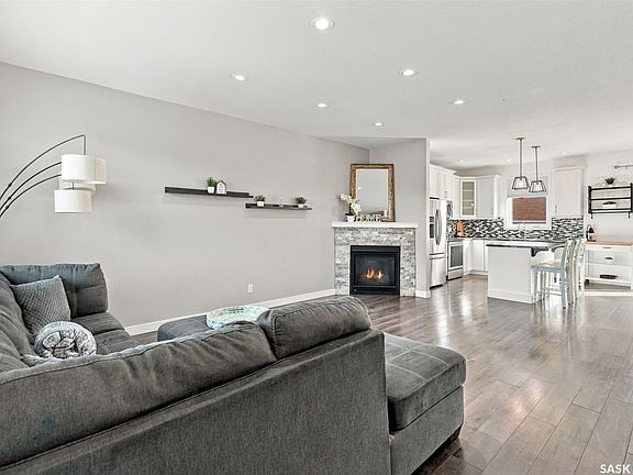 5th image of 638 Aspen Crescent