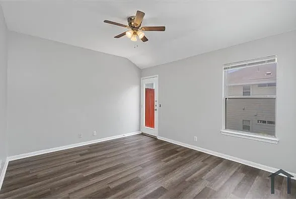 3301A El Salido Pkwy — Photo 9