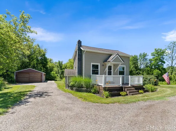 1476 142nd Ave, Dorr, MI 49323