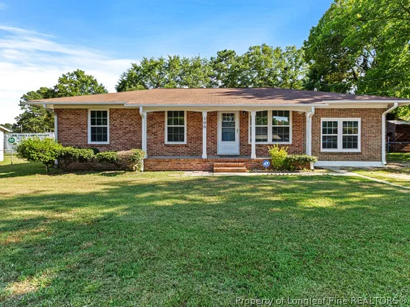 300 E 8th Ave, Red Springs, NC 28377