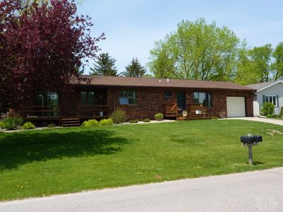 1602 13th Ave, Belle Plaine, IA, 52208