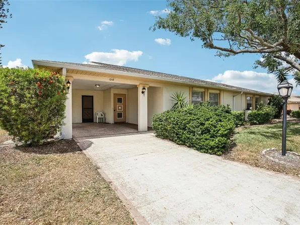 1218 Haddington Cir, Sun City Center, FL 33573