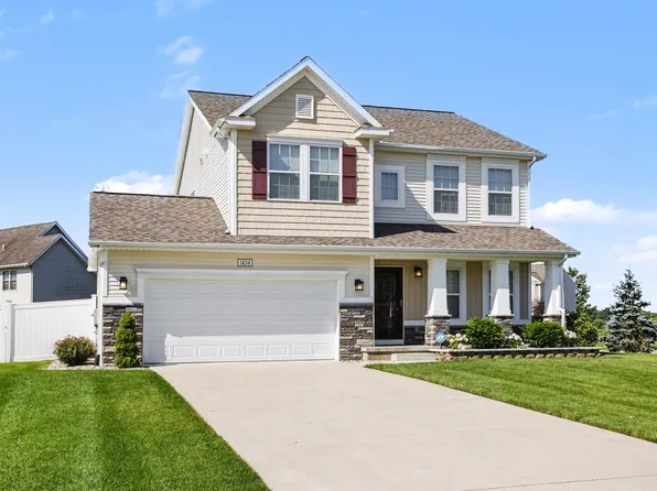 1434 Solak Ct, Saint Joseph, MI 49085