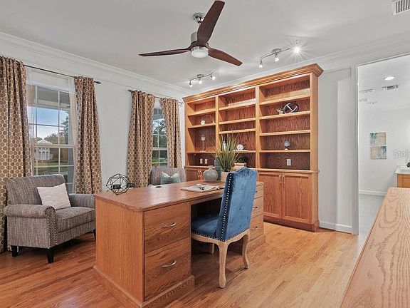 4th image of 5213 Shoreline Cir