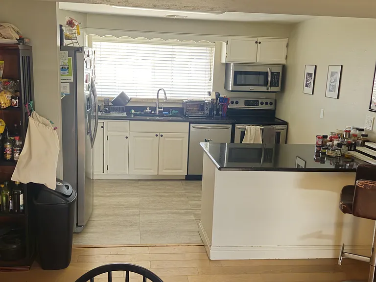 1550 S Allison St — Photo 8