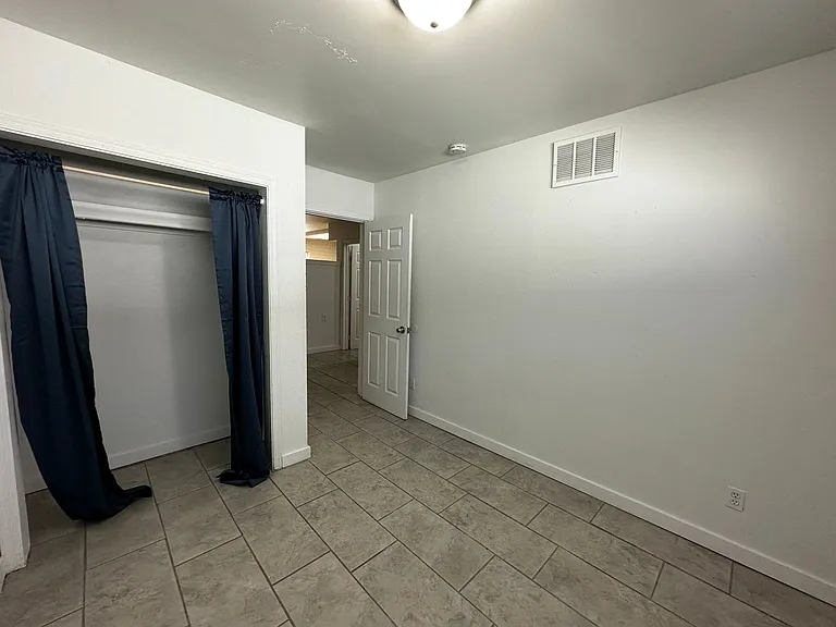 13913 N Palm St #14 — Photo 8