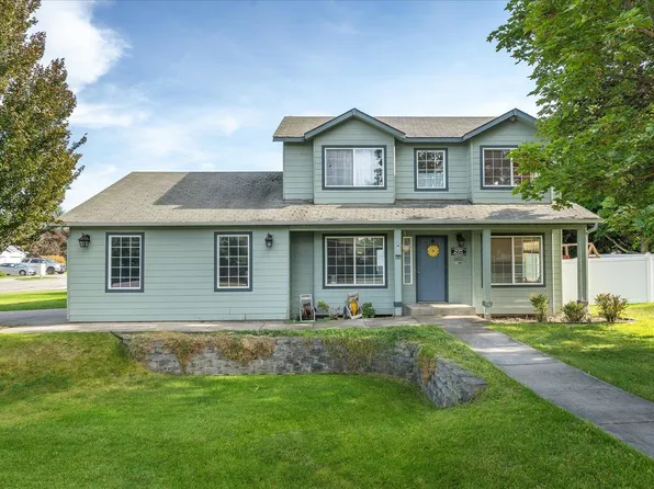 1821 N McMillan Ln, Greenacres, WA 99016