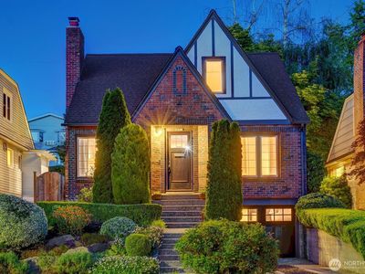 7546 Brooklyn Avenue NE, Seattle, WA, 98115