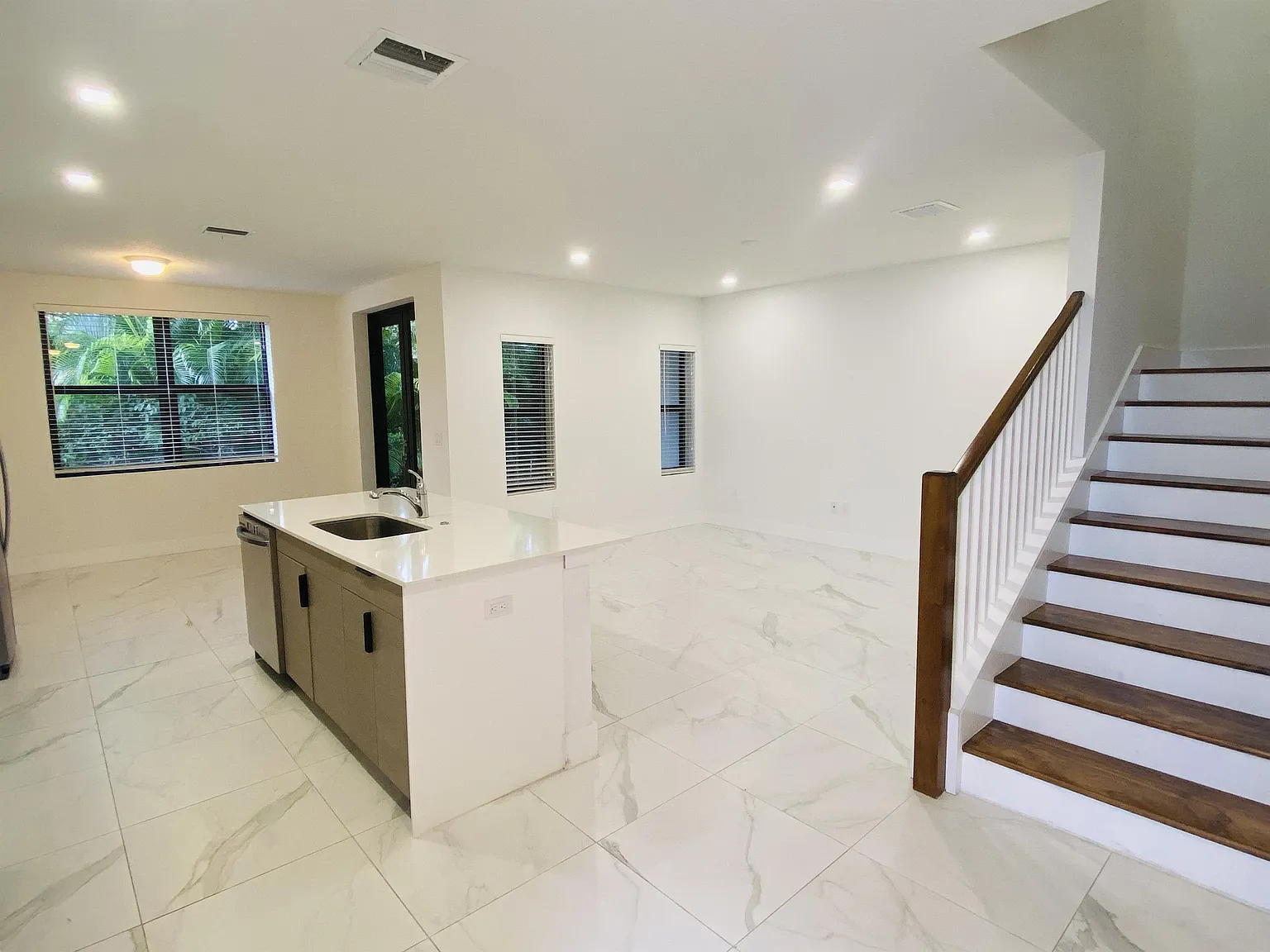 383 Bella Sol Way - 1 — Photo 2
