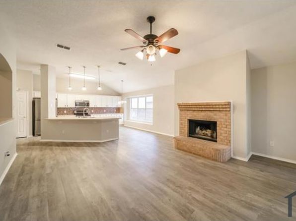 3304 Aqueduct Ct
