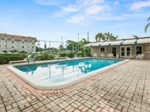 5911 NE 14th Ln, Fort Lauderdale, FL