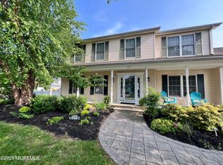 720 Talmadge Ave, Oakhurst, NJ 07755