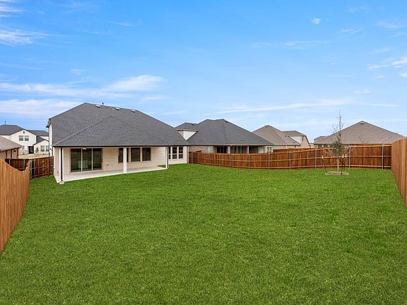Back Exterior Yard