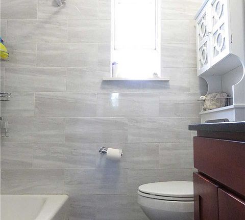 5th image of 6139 224th St