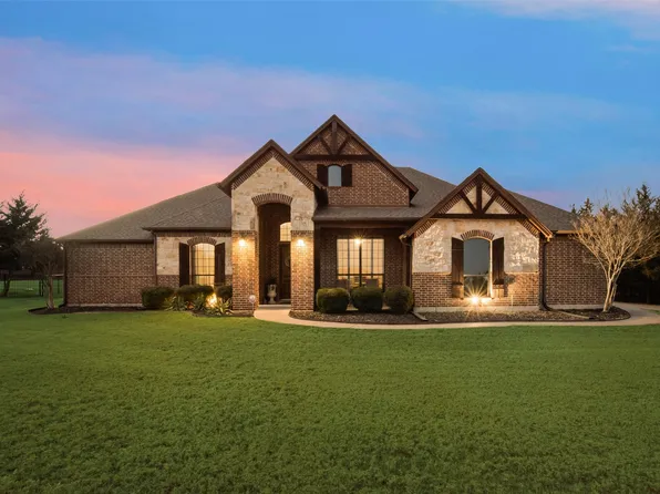 165 Stone Field Ct, Waxahachie, TX 75167