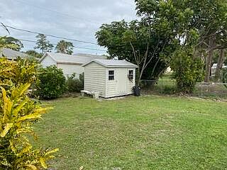 2nd image of 750 18th Street SW