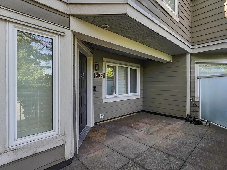 1100 W 6th Ave #E2 — Photo 4