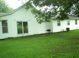 600 E Lafayette St, Clayton, IL 62324